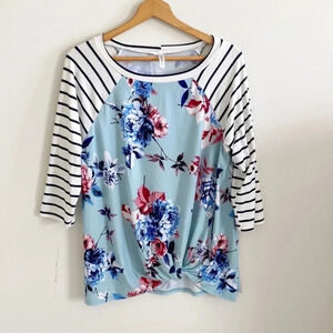 Emerald boutique floral stripped 3/4 sleeve top